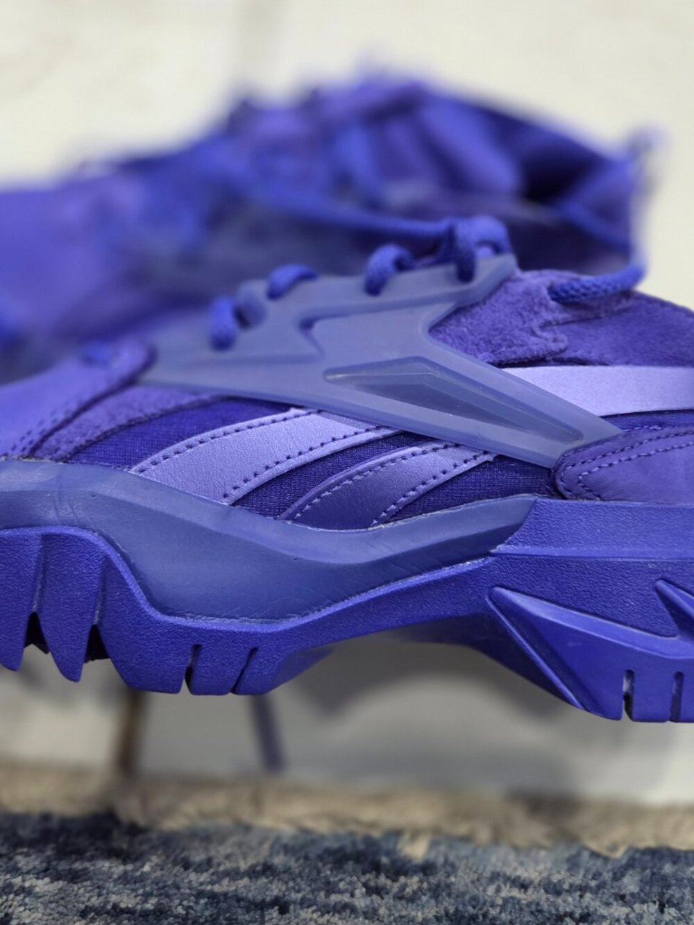 Woman's Reebok size 6 CARDIB addition, used, excellent condition